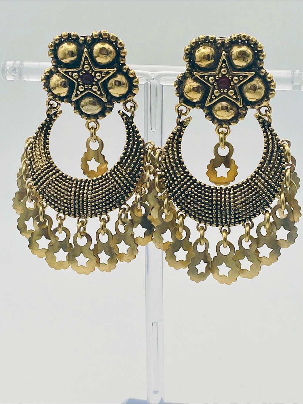 Gold Tone Boho Chandelier Star Motif Dangle Clip On Earrings. Textured Crsecent